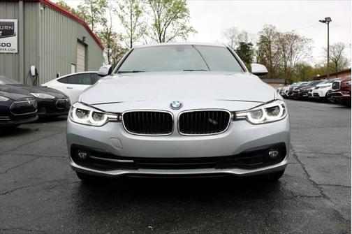 2018 BMW 330 330i Sedan