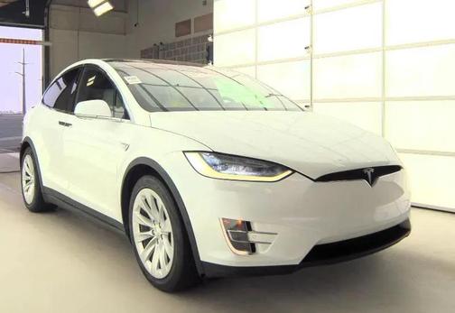 2018 Tesla Model X 75D