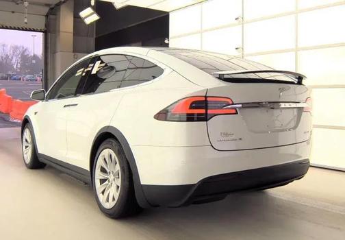 2018 Tesla Model X 75D