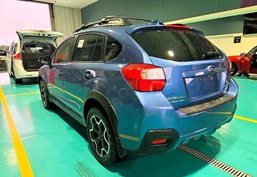 Blue 2017 Subaru Crosstrek 2.0i Limited