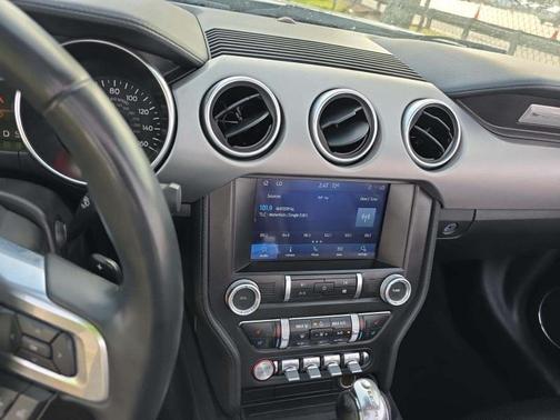 2021 Ford Mustang EcoBoost Premium