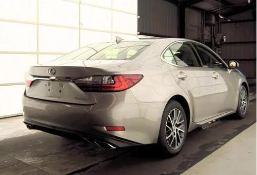 Silver 2018 Lexus ES 350 Base