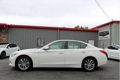 2017 INFINITI Q50 Base