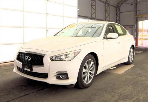 2017 INFINITI Q50 Base