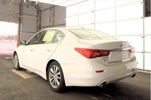 2017 INFINITI Q50 Base