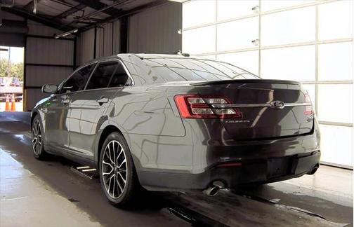 2017 Ford Taurus SEL