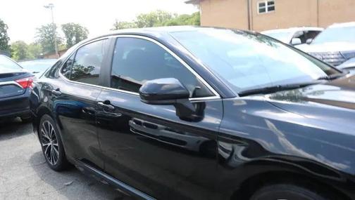 Midnight Black Metallic 2019 Toyota Camry SE