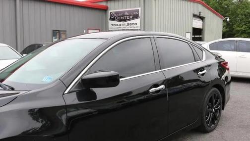 Super Black 2017 Nissan Altima 2.5 SR