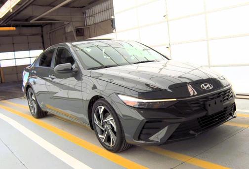 2025 Hyundai ELANTRA Sport