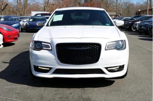 2021 Chrysler 300 Touring