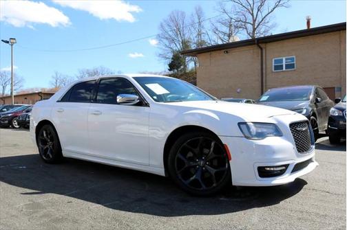 2021 Chrysler 300 Touring
