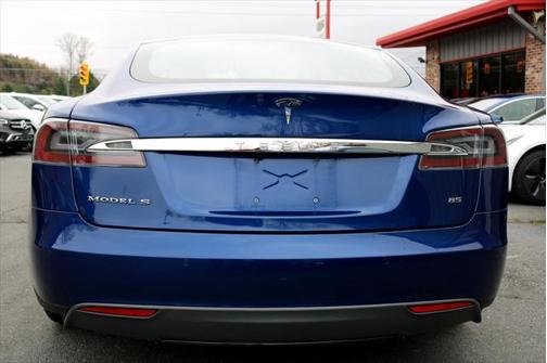 2015 Tesla Model S 85
