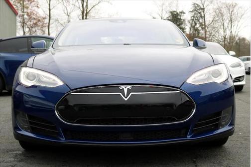 2015 Tesla Model S 85