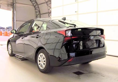 2022 Toyota Prius L