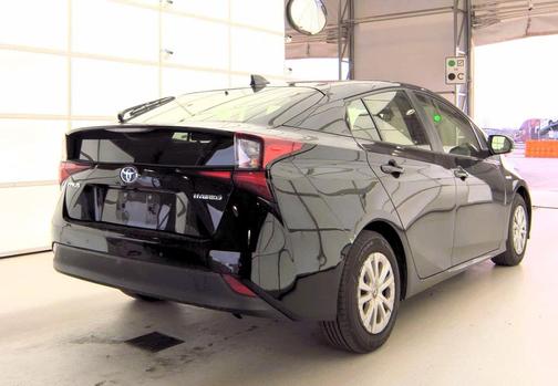 2022 Toyota Prius L
