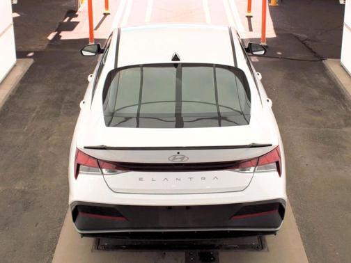 2025 Hyundai ELANTRA Sport