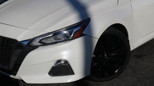 2020 Nissan Altima SR FWD