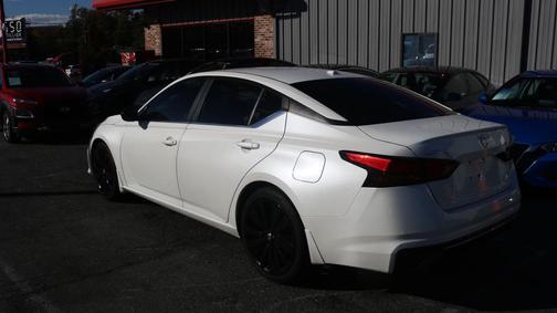 2020 Nissan Altima SR FWD