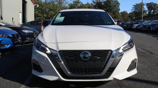 2020 Nissan Altima SR FWD