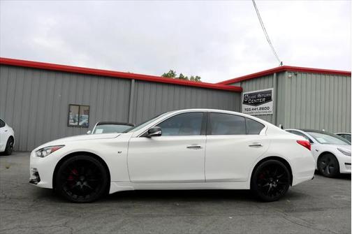 2015 INFINITI Q50 Sport