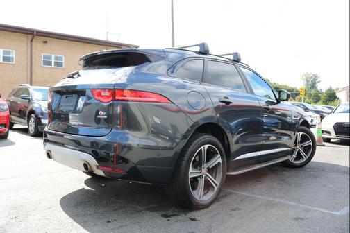 2017 Jaguar F-PACE S