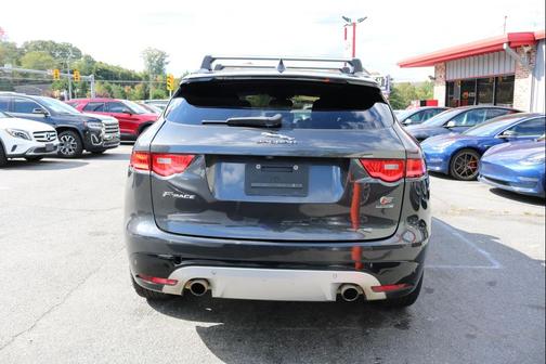 2017 Jaguar F-PACE S