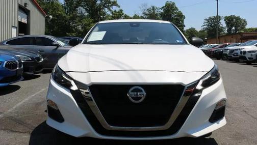 White 2021 Nissan Altima SR FWD