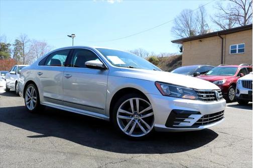 2016 Volkswagen Passat 1.8T R-Line
