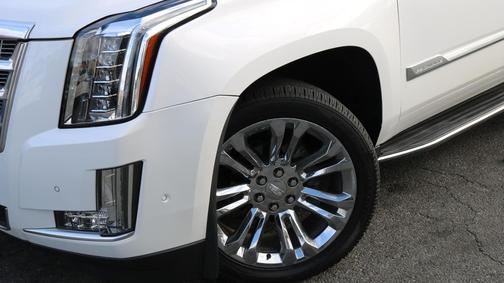 2020 Cadillac Escalade Luxury