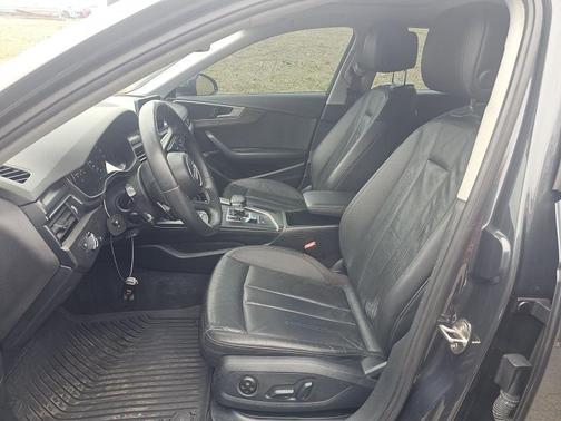 2019 Audi A4 40 Titanium Premium