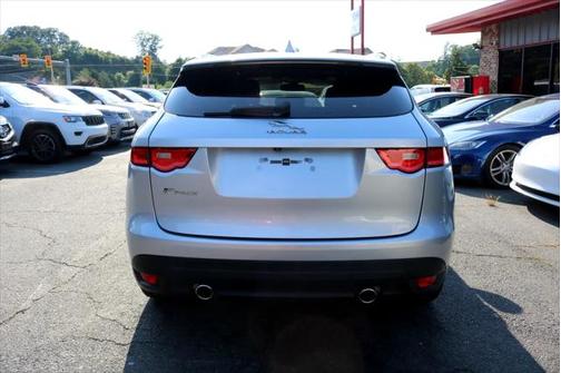 2017 Jaguar F-PACE 35t Prestige