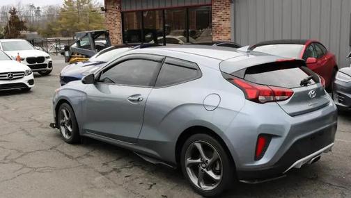 2020 Hyundai Veloster 2