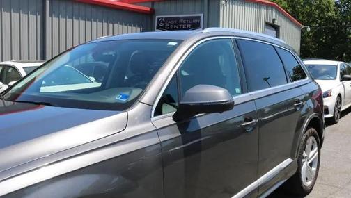 Samurai Gray Metallic 2021 Audi Q7 45 Premium