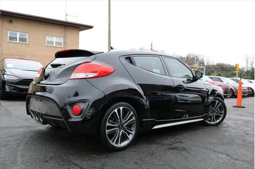 2017 Hyundai Veloster Turbo