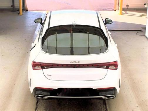 2022 Kia K5 LXS