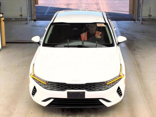 2022 Kia K5 LXS