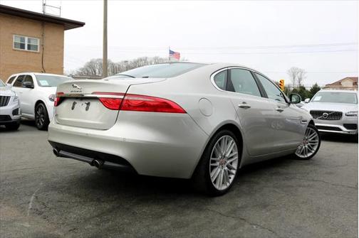 2017 Jaguar XF 35t Prestige
