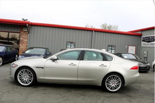 2017 Jaguar XF 35t Prestige