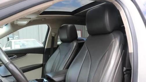White 2019 Lincoln Nautilus Reserve