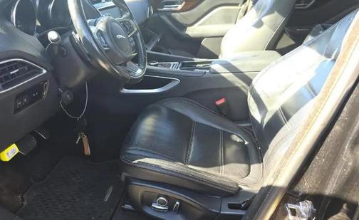 2019 Jaguar F-PACE 25t Prestige