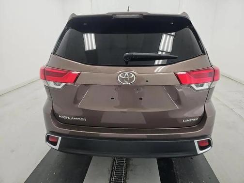 Toasted Walnut Pearl 2019 Toyota Highlander Limited