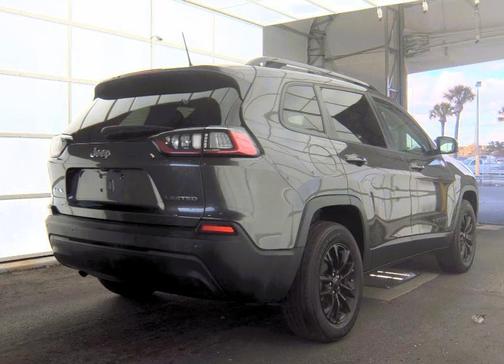 2023 Jeep Cherokee Altitude