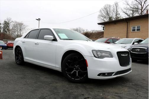 2019 Chrysler 300 S