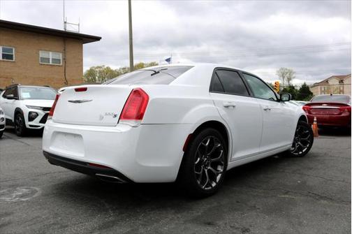 2015 Chrysler 300 S