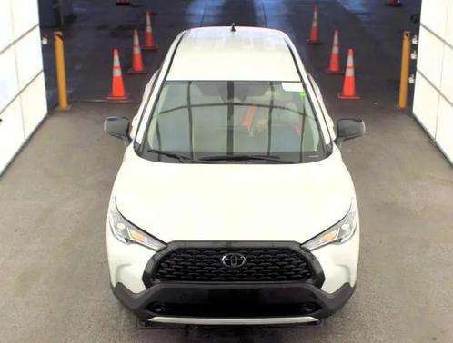 White 2024 Toyota Corolla Cross L