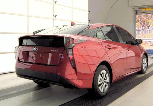 2016 Toyota Prius Three Touring