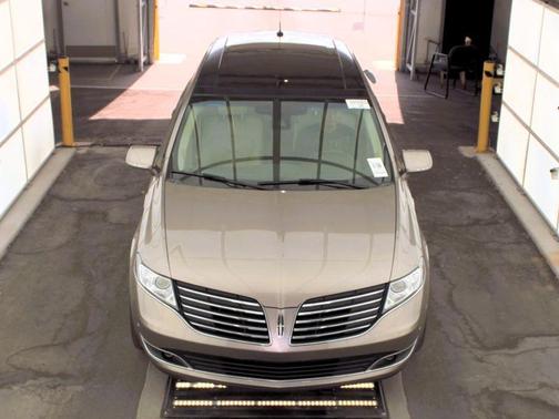 2019 Lincoln MKT Reserve