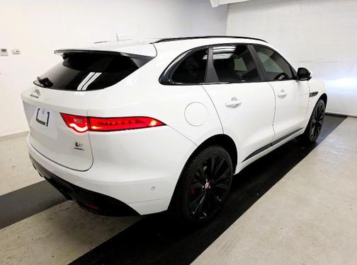 2018 Jaguar F-PACE S