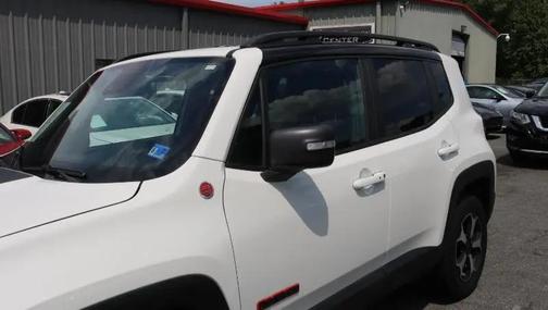Alpine White Clearcoat 2021 Jeep Renegade Trailhawk