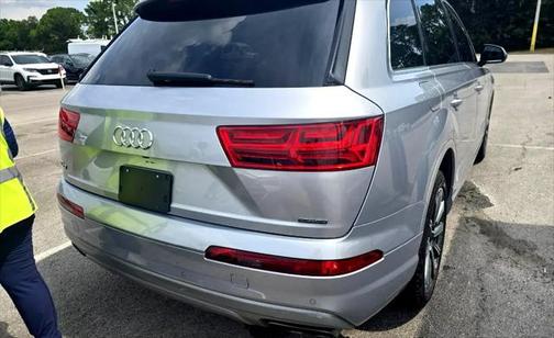 2019 Audi Q7 45 Premium